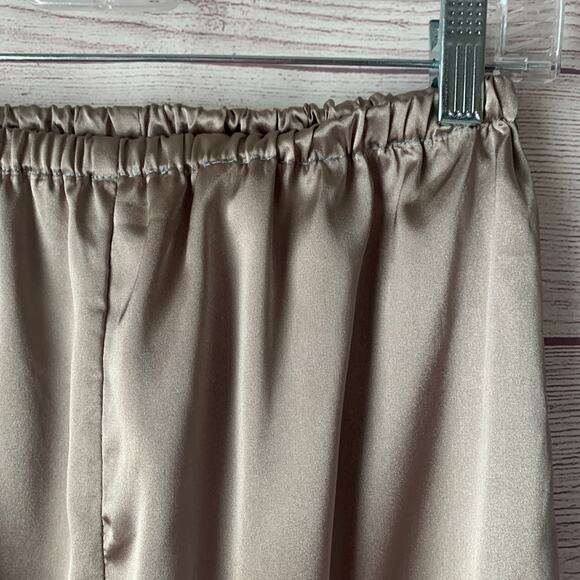 Vintage Secret Treasures Sleepwear Pajama Set Button Up Top and Pants Size Large - Picture 7 of 15